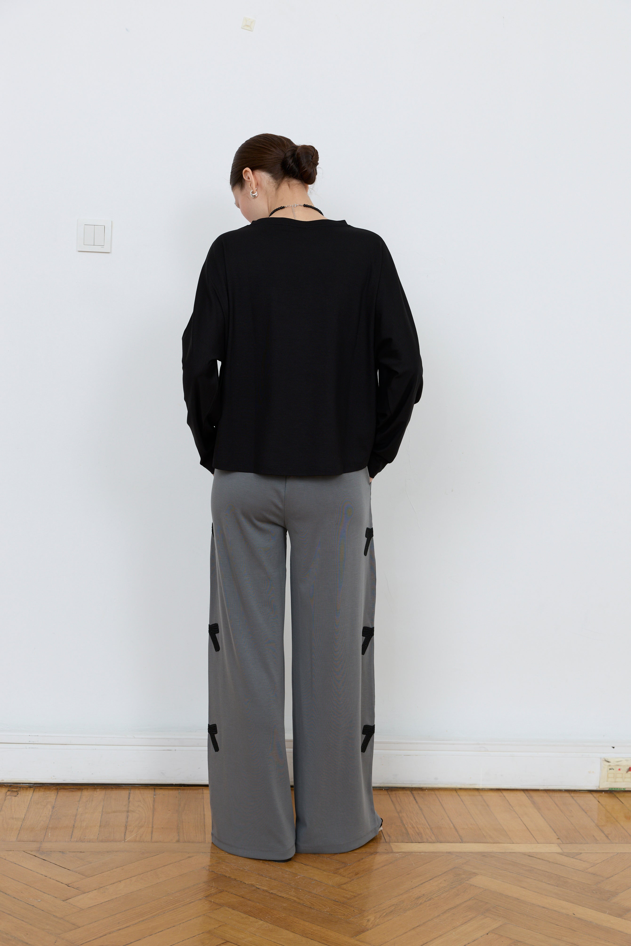 Comfort Wide-Leg Trousers